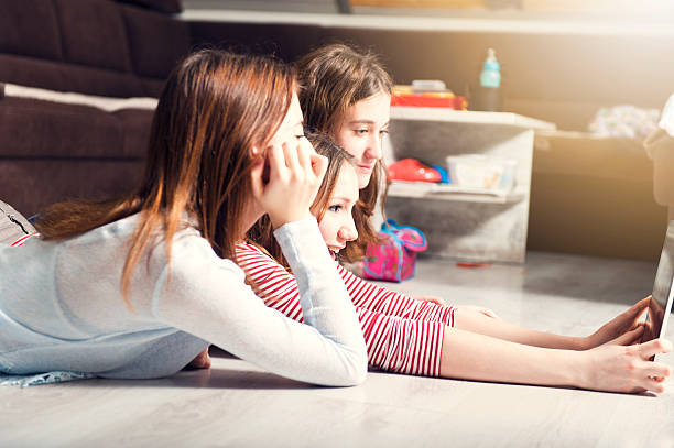 خرید آنلاین فرش دستباف ایرانی از طریق وبسایت فروشگاهی بهینه شده