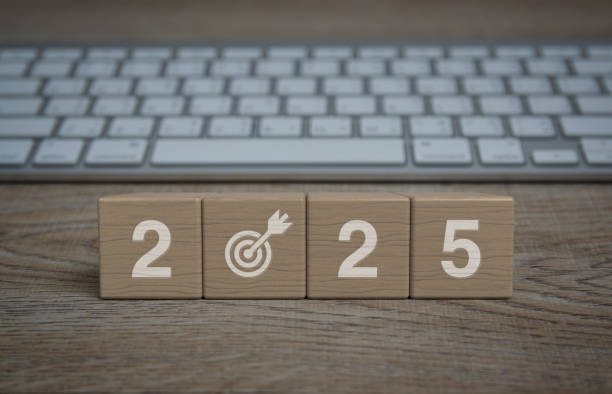 دیجیتال مارکتینگ کلینیک‌های پزشکی برای جذب بیمار و موفقیت در سال 2025