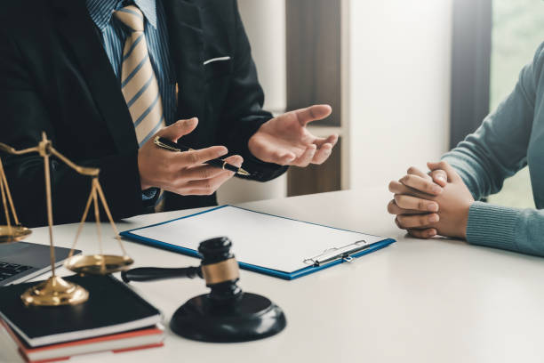 مشاوره برای ساخت وبسایت و CRM وکلا توسط پینو سایت در تبریز