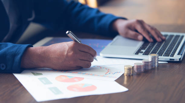 جذب نماینده فروش آنلاین با استراتژی فروش جهانی B2B