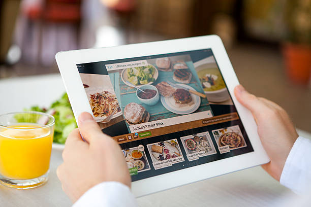 طراحی وبسایت فروشگاهی و اپلیکیشن برای رستوران فست فود