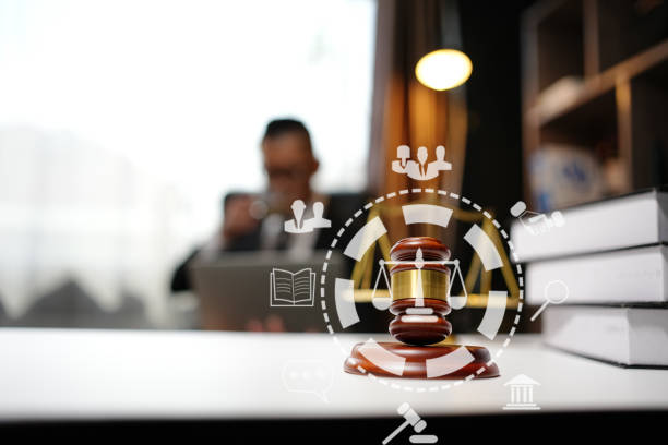 دیجیتال مارکتینگ حقوقی برای جذب موکل با استراتژی بازاریابی 2025