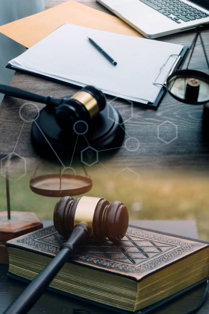 طراحی سایت دفاتر حقوقی با UX/UI حرفه‌ای برای جذب موکل