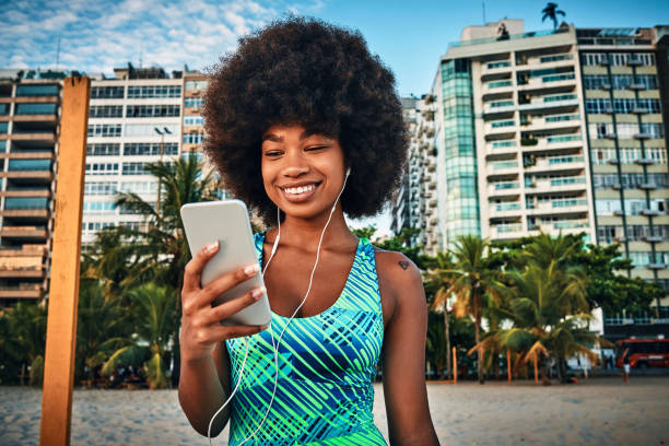 خدمات دیجیتال مارکتینگ پینو سایت برای آموزشگاه فنی و جذب کارآموز از طریق موبایل