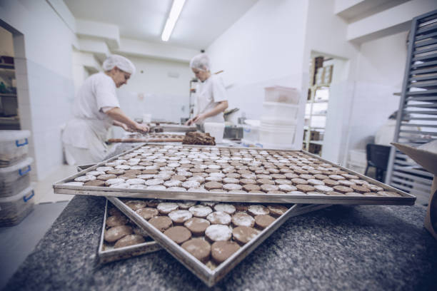 فروش آنلاین شیرینی سنتی با طراحی وبسایت فروشگاهی حرفه‌ای