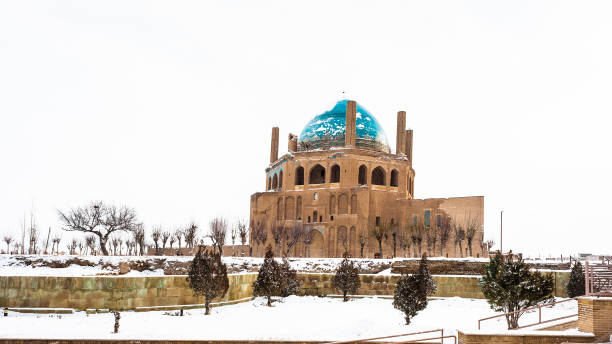 آژانس مسافرتی در زنجان با وبسایت حرفه ای و مدرن