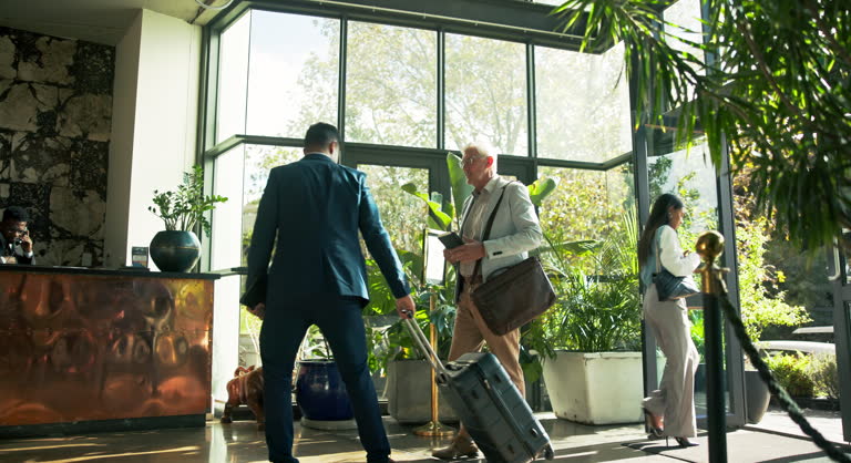 جذب برندهای لوکس در کیش با طراحی سایت حرفه ای