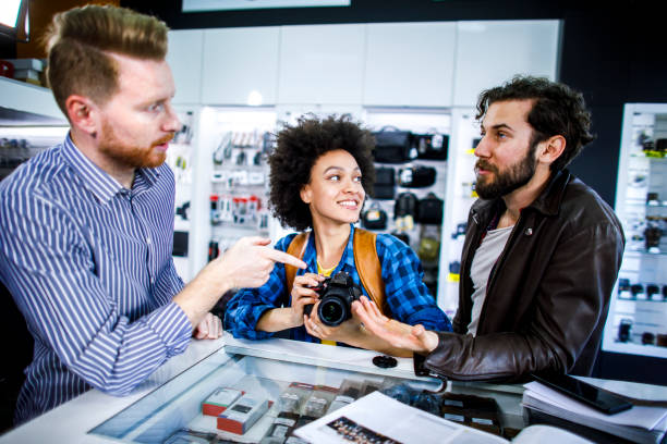 بازاریابی استودیو عکاسی از طریق آموزش و مشاوره به مشتریان برای ایجاد اعتماد