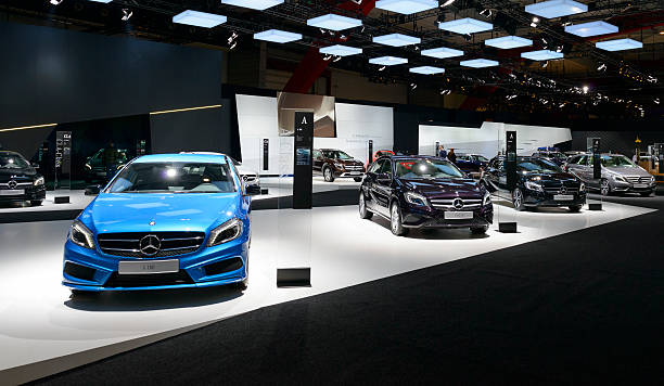 سئو نمایشگاه خودرو مرسدس بنز، نمادی از هدفگذاری کلمات کلیدی خاص و لوکس