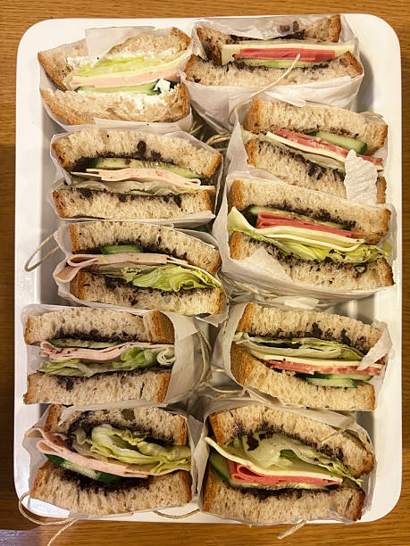 چالشها و راهکارهای بازاریابی بینالمللی برای شرکتهای ایرانی در اوراسیا