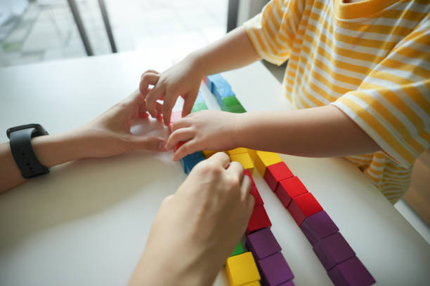 طراحی پورتال والدین برای آموزشگاه زبان و افزایش مشارکت