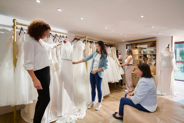 جذب مشتری مزون لباس از طریق تبلیغات آنلاین هدفمند در ایلام