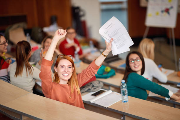 افزایش رضایت دانشجویان از طریق بهبود مستمر UX و سنجش موفقیت