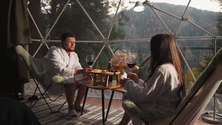 جذب گردشگر با سئو ویدیو برای اقامتگاه بوم گردی در یزد