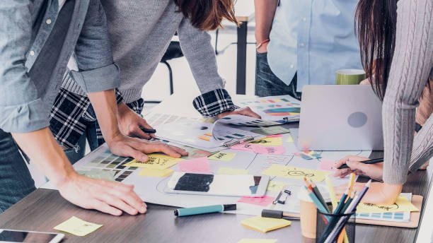 تحول برندینگ دیجیتال مزونهای لباس با هوش مصنوعی مولد با پینو سایت