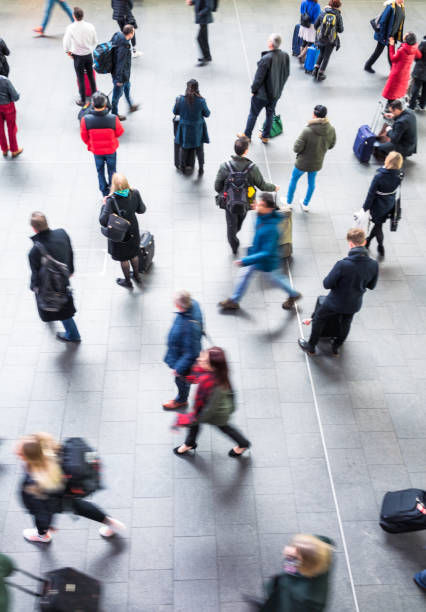 چالشهای مدیریت سنتی در کلینیکهای درمانی و بهینه سازی تجربه کاربری