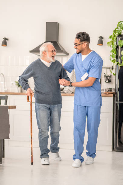 طراحی سایت خدمات پرستاری در منزل در کرج با تمرکز بر اعتمادسازی