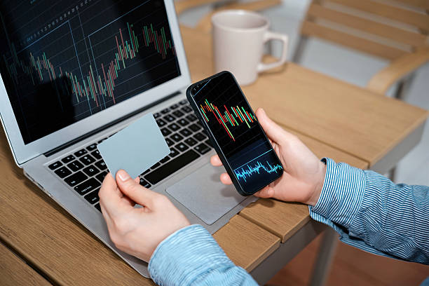 تحلیل دادهها و شفافیت گمرکی با پورتال مشتریان