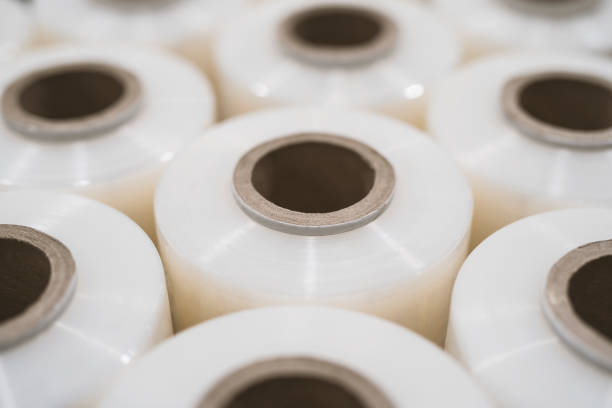 انبار و بستهبندی کارخانه مواد شوینده با سیستم مدیریت بهینه پینو سایت