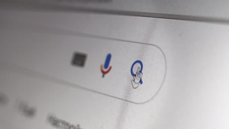 بهینهسازی سئو (SEO) با جستجوی هوشمند در سایت آژانس مسافرتی برای افزایش رزرو