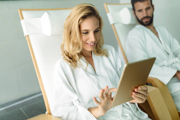 شخصی سازی تجربه مشتری در اسپای لوکس با CRM هوشمند