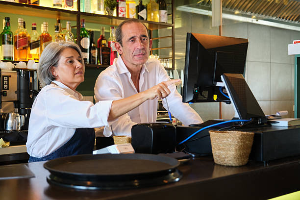 جذب آنلاین رستورانها با طراحی فروشگاه اینترنتی B2B در خرمآباد