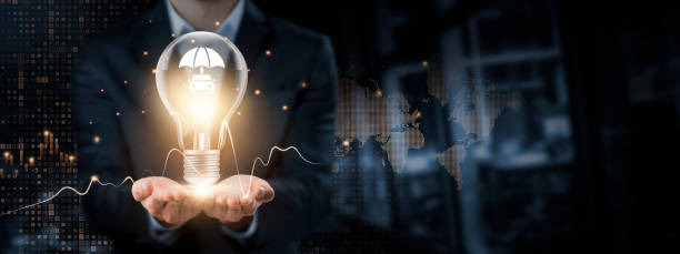 استراتژی دیجیتال B2B برای خدمات بیمهای و مدیریت ریسک با پینو سایت