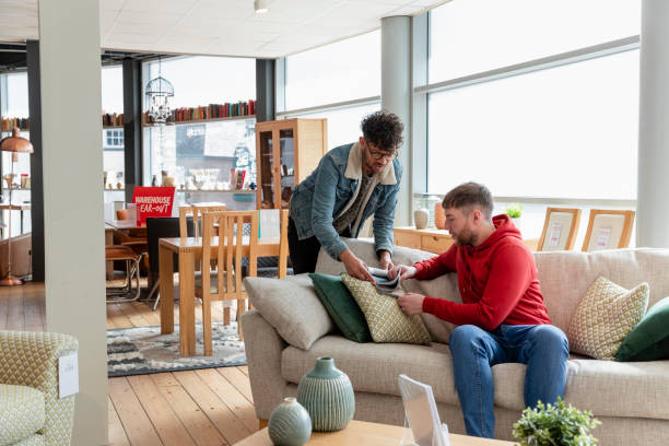 تجارت الکترونیک مبلمان و فروش مستقیم به مشتری