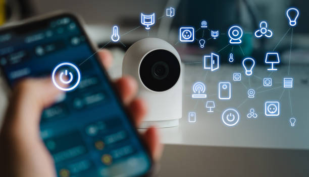 سیستم‌های نظارتی و امنیت هوشمند در خانه