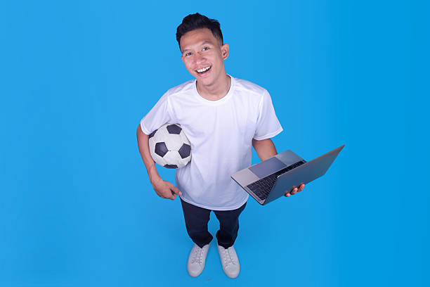 جذب کاربر بازی با طراحی سایت جامعهمحور برای استودیو بازیسازی