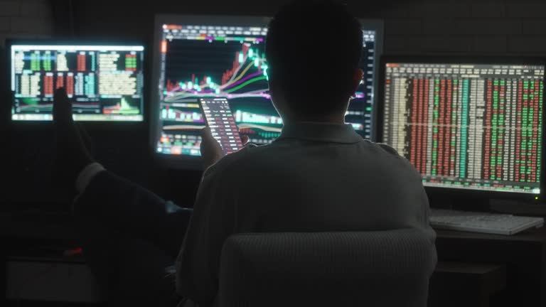 تحلیل دادههای تجاری برای جذب مشتری آنلاین کارگزار گمرکی