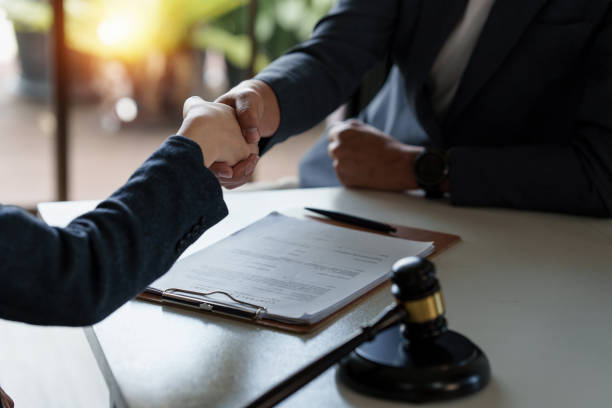 طراحی سایت شرکتی برای دفاتر وکالت در اراک و جذب موکل