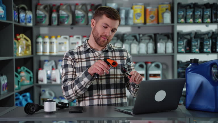 فروش آنلاین قطعات یدکی خودرو از طریق وبسایت فروشگاهی