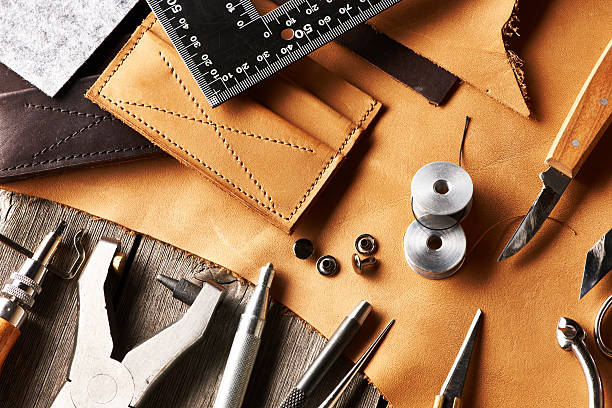 ابزارهای کارگاه چرم و اهمیت طراحی سایت و برندینگ دیجیتال