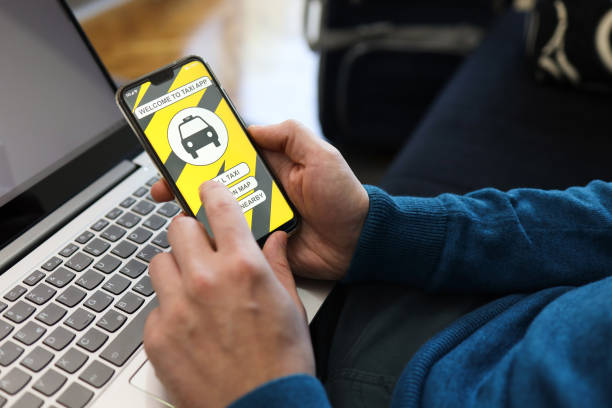 طراحی UX/UI نوآورانه برای اپلیکیشن‌های تاکسی اینترنتی و افزایش رضایت کاربر