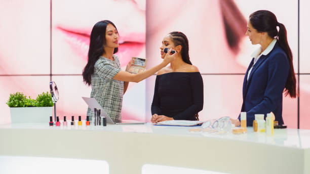 اجرای کمپین تبلیغات آنلاین برای مارکتینگ زیبایی تبلیغات آنلاین آرایشگاه برای جذب مشتری هدفمند