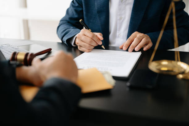تضمین محرمانگی در قراردادهای تجاری تبریز با پشتیبانی سایت حقوقی توسط پینو سایت