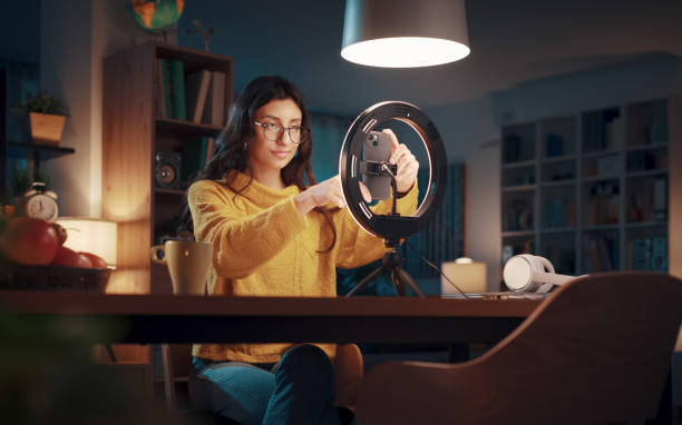 تولید محتوا، برندینگ دیجیتال و طراحی سایت پینو سایت برای کسب درآمد پایدار از وبلاگ
