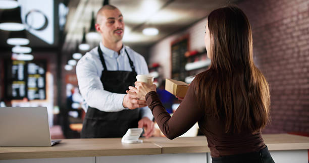 جذب مشتری وفادار برای کافی شاپ با ساختن جامعه آنلاین و تولید محتوا