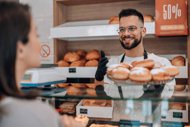 جذب مشتری جدید قنادی با نمایش تنوع محصولات جذاب و هویت بصری یکپارچه در اینستاگرام