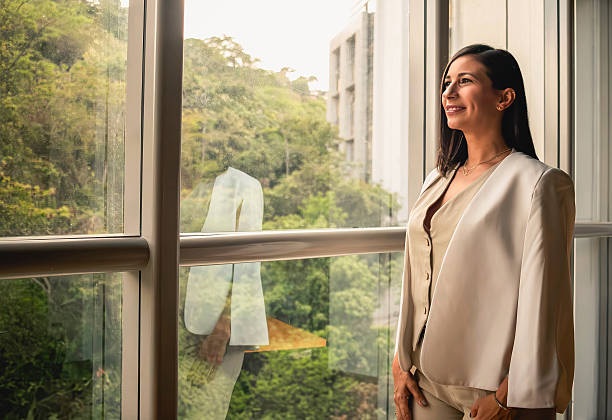 موفقیت در جذب کارفرما با استراتژی محتوای معماری و طراحی سایت حرفهای توسط پینو سایت