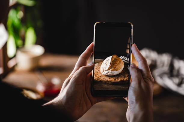 بازاریابی اینستاگرام قنادی از طریق عکاسی حرفهای و تولید محتوای بصری