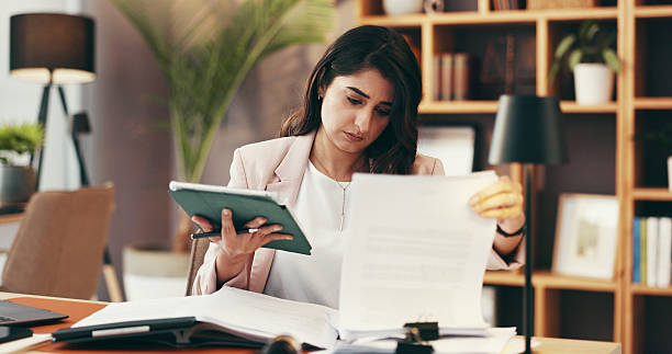 چالش های دفاتر اسناد رسمی قم و بهینه سازی خدمات حقوقی با دیجیتالیسازی