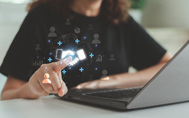 جذب قرارداد آنلاین از طریق بازاریابی محتوایی B2B توسط پینو سایت