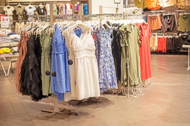 فروشگاه لباس زنانه و اهمیت بازاریابی اینترنتی در تجارت الکترونیک