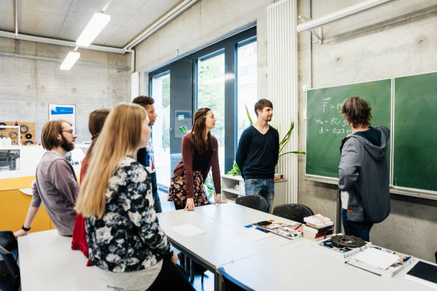 استراتژی دیجیتال برای جذب دانشآموز در آموزشگاه زبان از طریق مشاوره