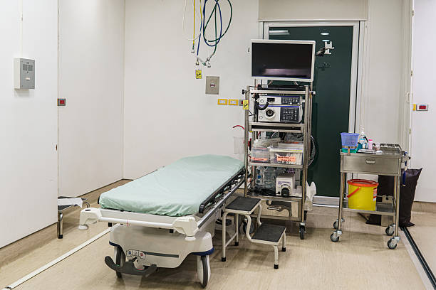 نرم افزار مدیریت بیمار برای کلینیکهای تخصصی: پل سلامت از مشهد به جهان عرب و سئو دوزبانه در سال 2025