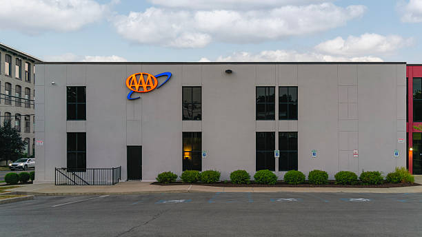 برندینگ حقوقی و تجربه کاربری (UX) برای وبسایت وکیل سایبری - مرجعیت حقوق دیجیتال ۱۴۰۵ در تهران