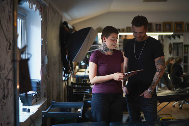 مشاوره برای بازاریابی سالن تتو در رشت