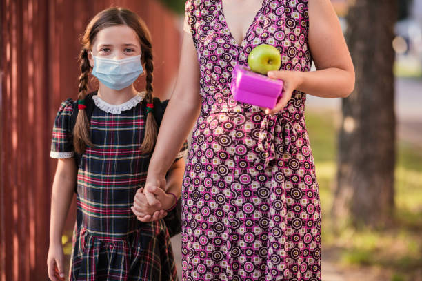 روایت طعمهای حافظیه با هوش مصنوعی: استراتژی بهینهسازی تجربه کاربری (UX) سایت رستورانهای سنتی شیراز با راهنمای غذای هوشمند - راهنمای غذای هوشمند، بازاریابی دیجیتال رستوران